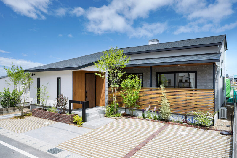自然素材の平屋見学会開催